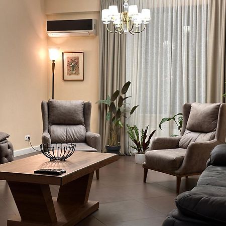 Apartment In Downtown "Rustaveli Residence" ティビリシ エクステリア 写真